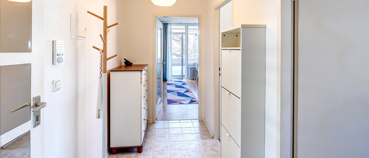 apartment München Oberföhring 02 hall 6739