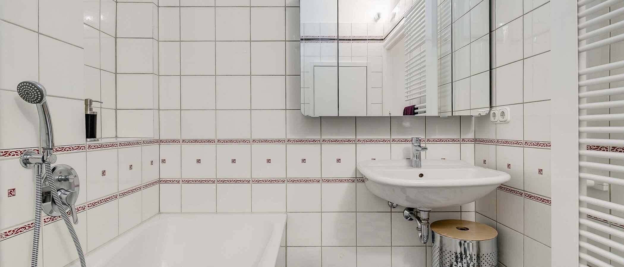 apartment München Altbogenhausen 02 bathroom 681
