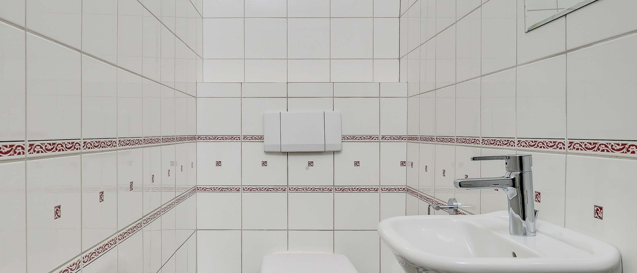 apartment München Altbogenhausen 01 separate toilet 681