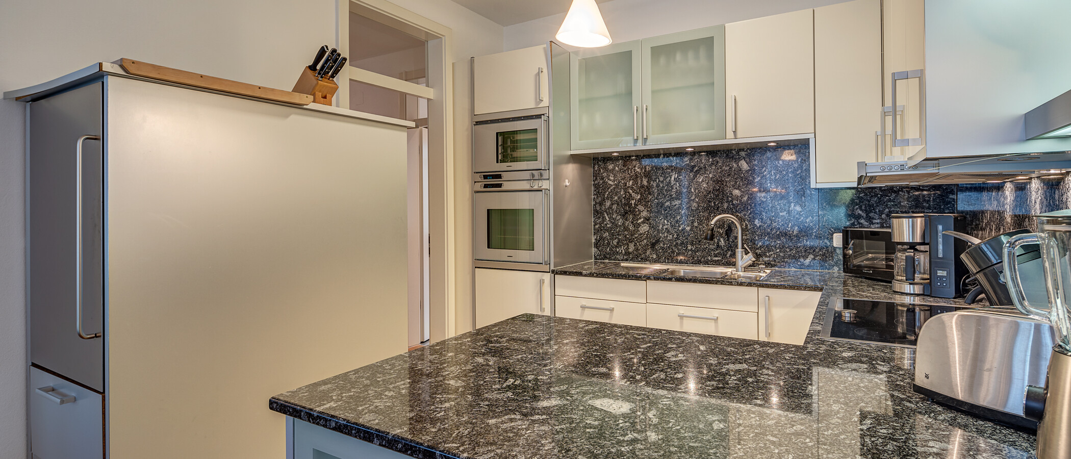 apartment München Lehel 04 kitchen 6859