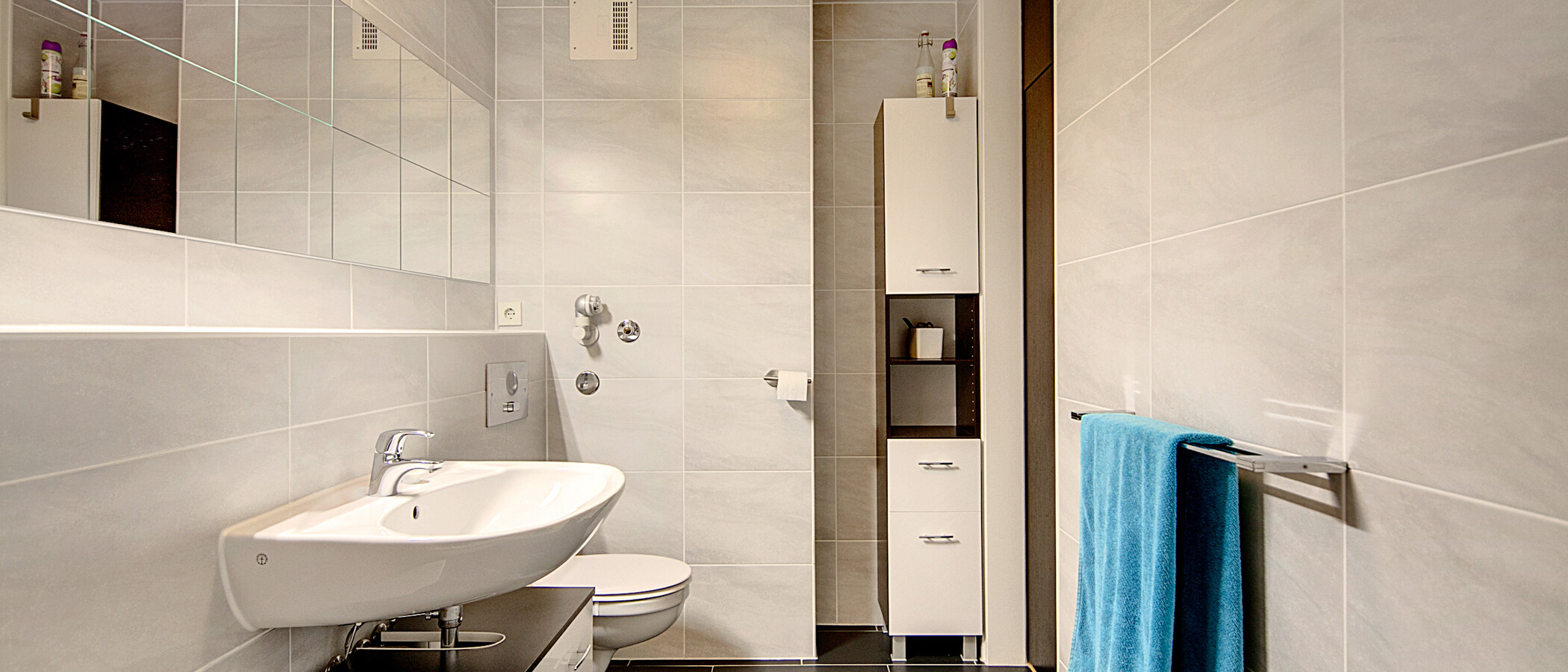 apartment München Bogenhausen 03 bathroom 6872