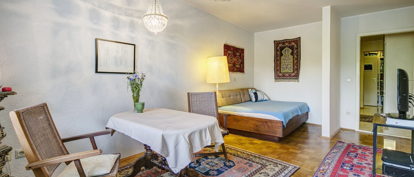 apartment München Gärtnerplatzviertel 03 living room 6874