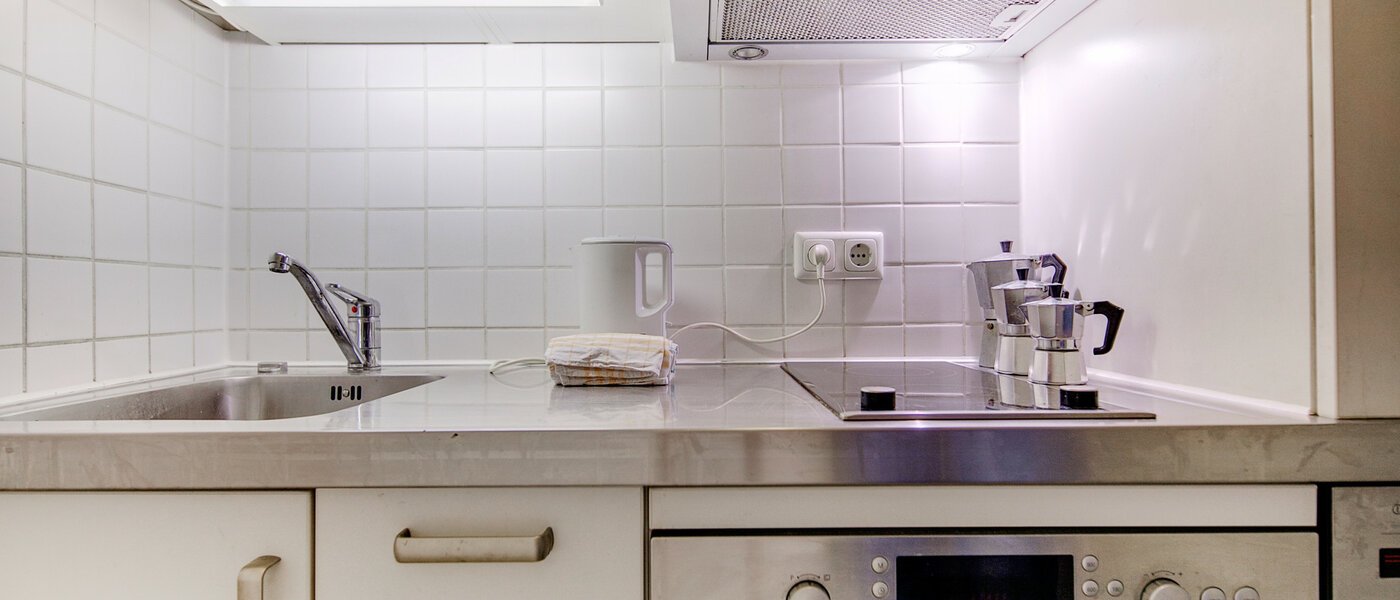 apartment München Gärtnerplatzviertel 01 kitchen 6874