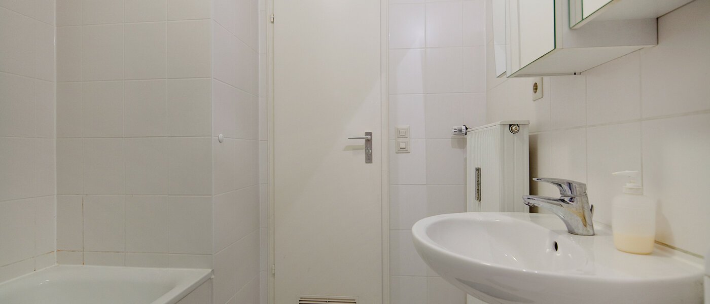 apartment München Gärtnerplatzviertel 04 bathroom 6874