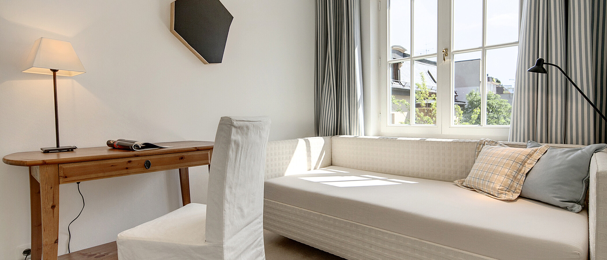 maisonette München Schwabing (rechts der Leopoldstraße) 01 guest room 6884