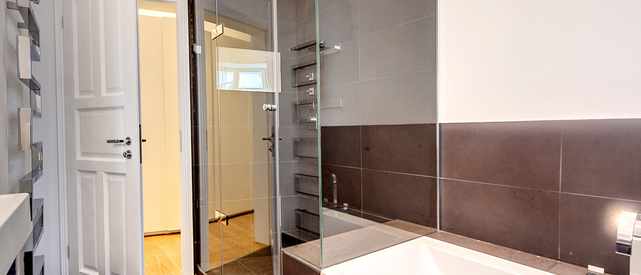apartment München Schwabing-Nord (zw. Belgrad- & Leopoldstraße) 02 bathroom 6907