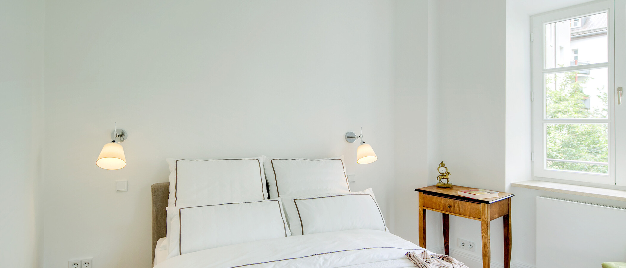 apartment München Schwabing-Nord (zw. Belgrad- & Leopoldstraße) 01 sleeping area 6907