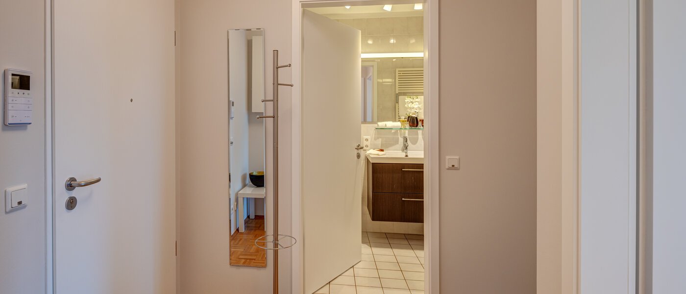 apartment München Bogenhausen 01 hall 6912