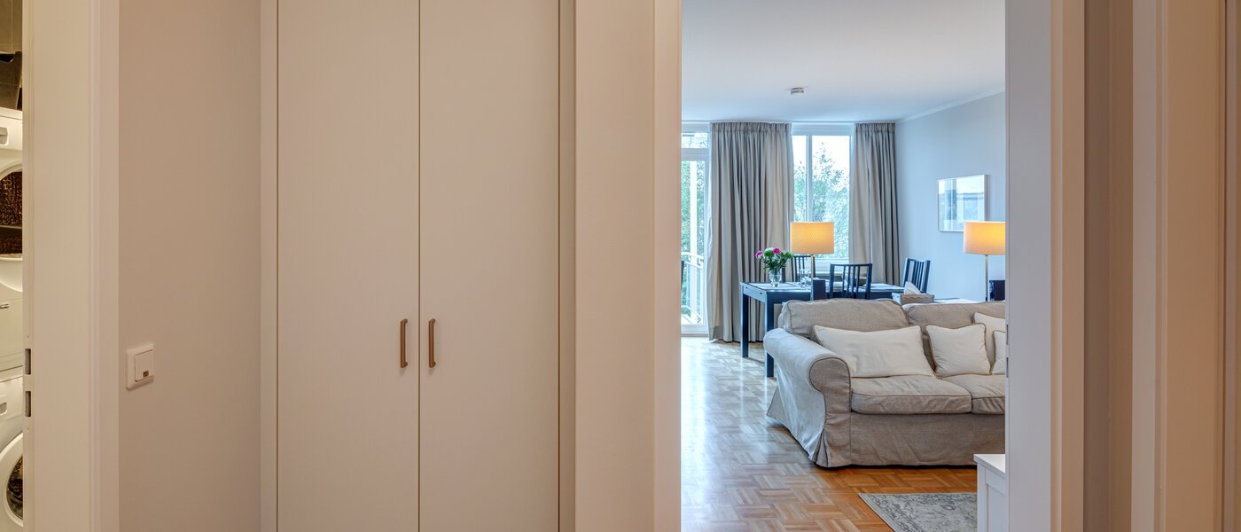 apartment München Bogenhausen 04 hall 6912