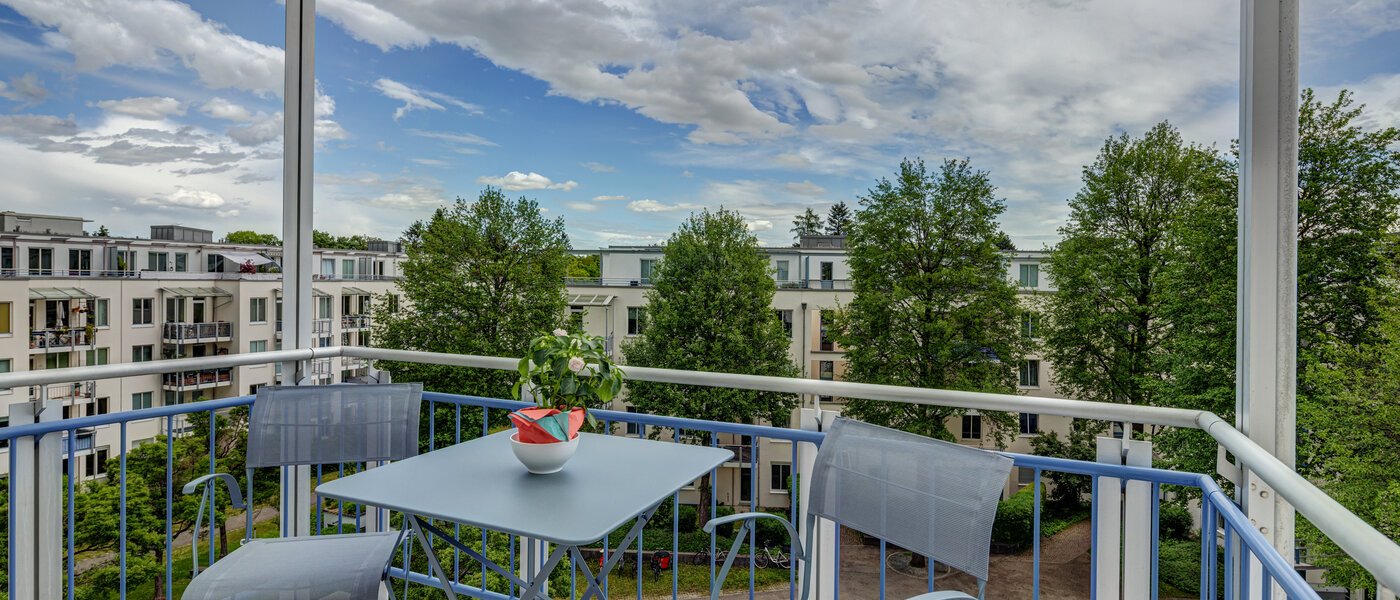 apartment München Bogenhausen 01 balcony 6912