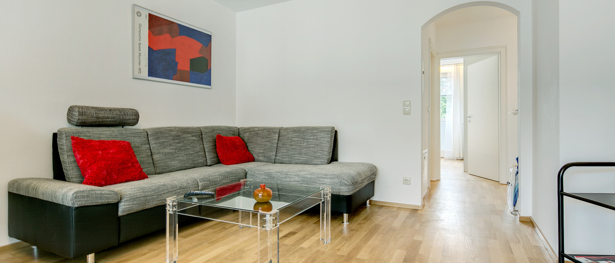 apartment München Schwabing-Nord (zw. Belgrad- & Leopoldstraße) 04 living room 6928