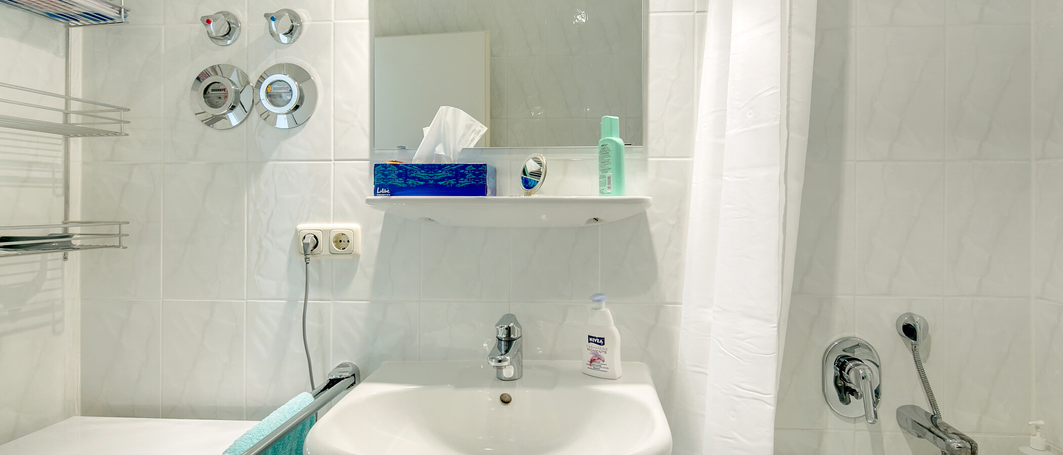 apartment München Schwabing-Nord (zw. Belgrad- & Leopoldstraße) 02 bathroom 6928