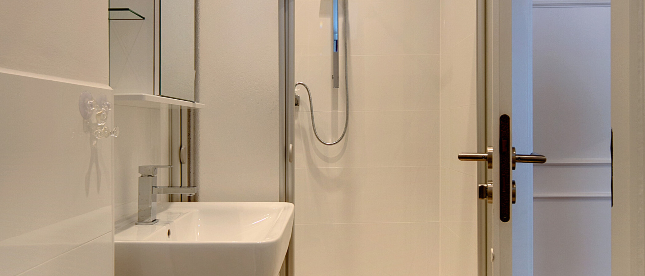 apartment München Haidhausen 02 bathroom 6958