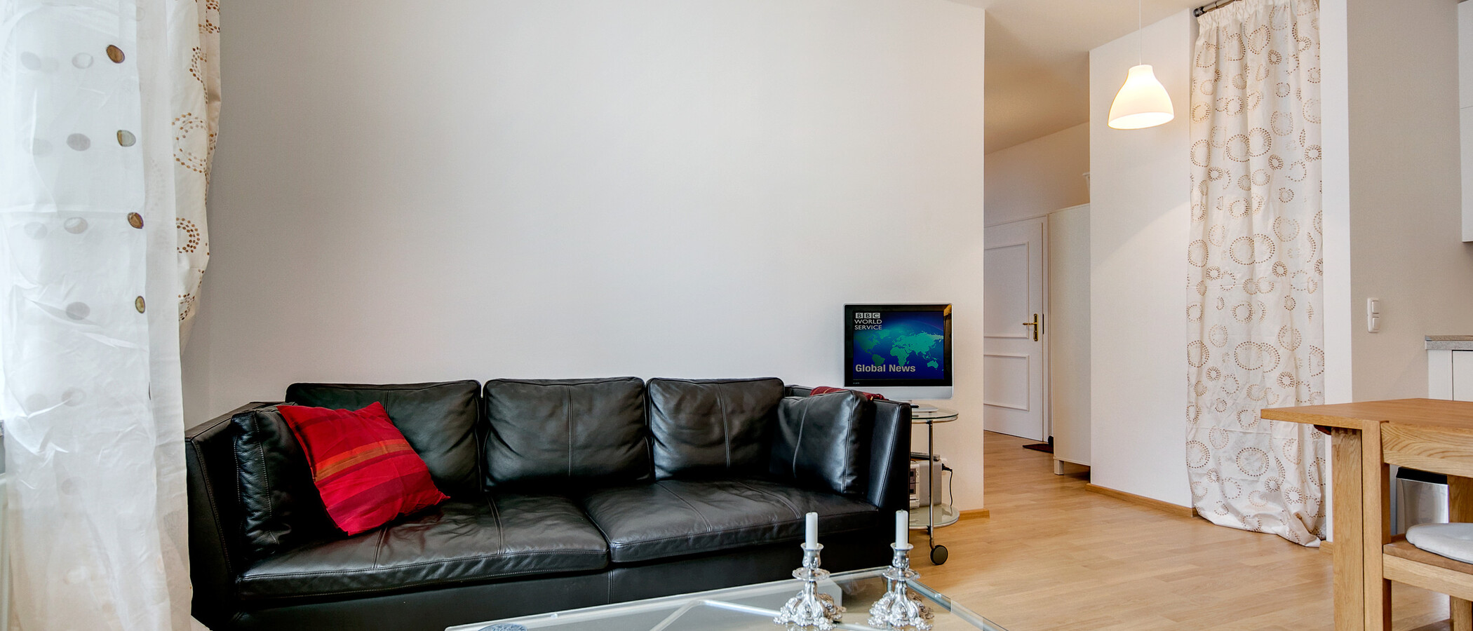 apartment München Haidhausen 03 living area 6958