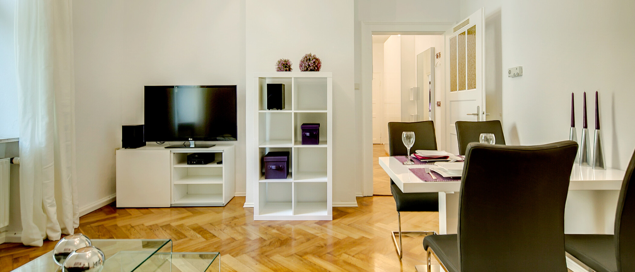 apartment München Westend 03 living room 6979