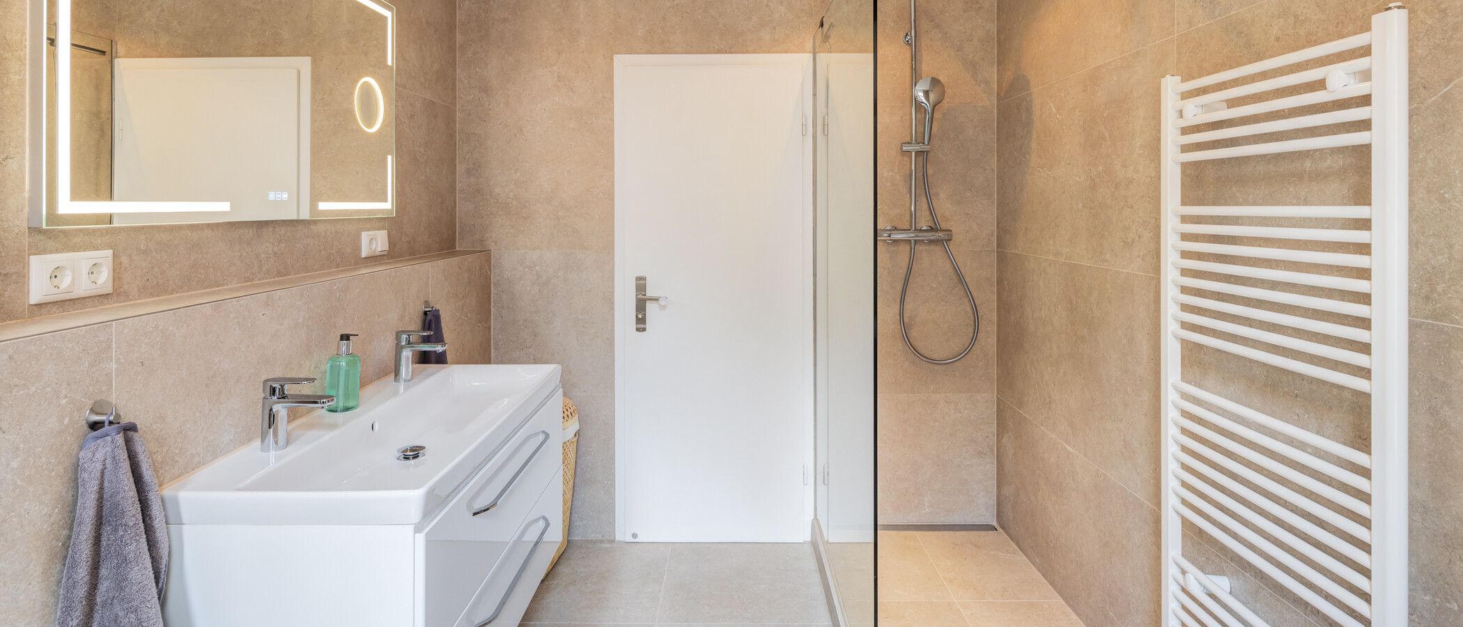 apartment München Haidhausen 02 bathroom 6981