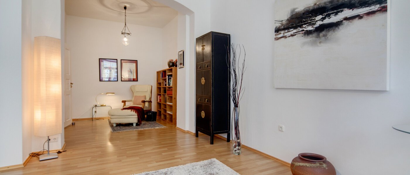 apartment München Glockenbachviertel 09 living room 6991