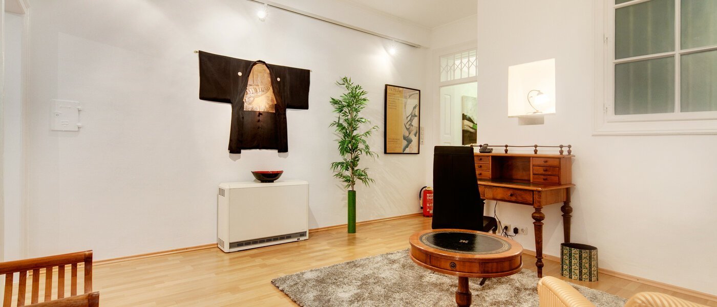 apartment München Glockenbachviertel 05 office area 6991