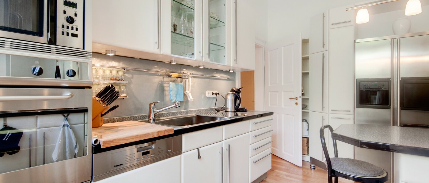 apartment München Glockenbachviertel 02 kitchen 6991