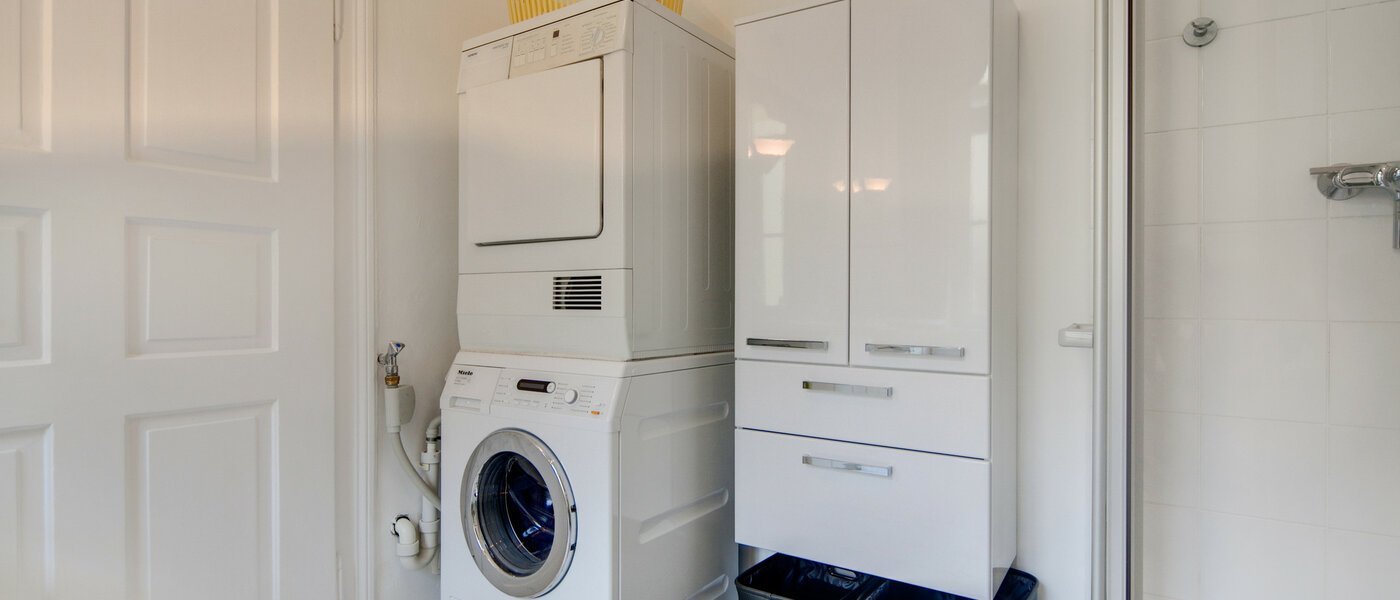 apartment München Glockenbachviertel 04 bathroom 6991