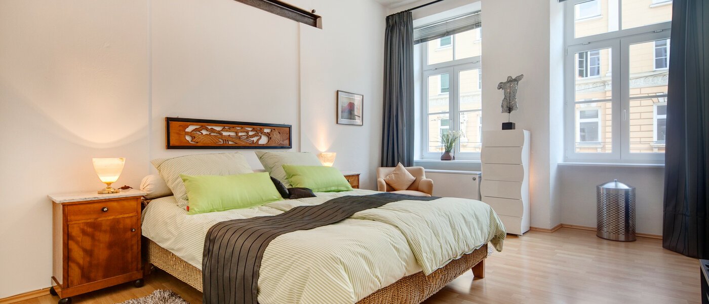apartment München Glockenbachviertel 01 sleeping area 6991