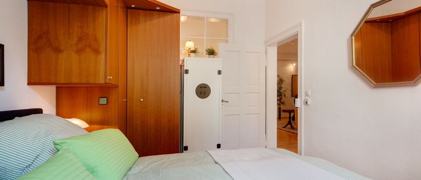 apartment München Glockenbachviertel 03 2. sleeping area 6991