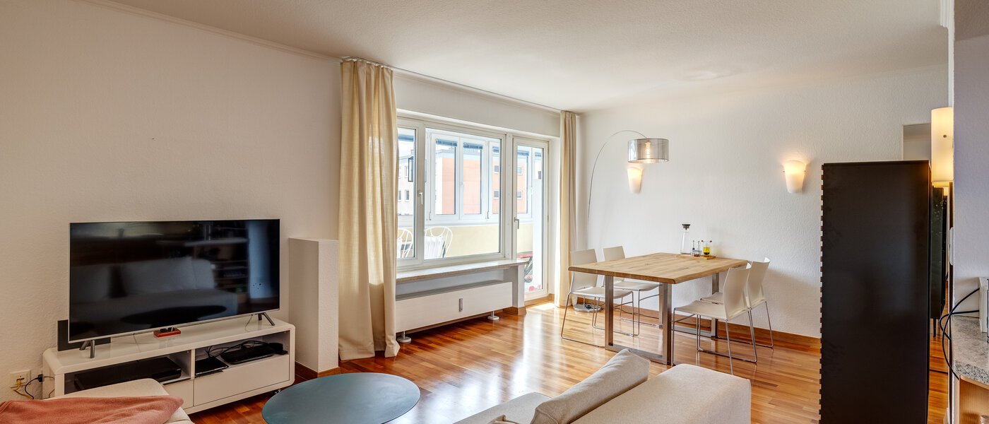 apartment München Schwabing 02 living area 7020