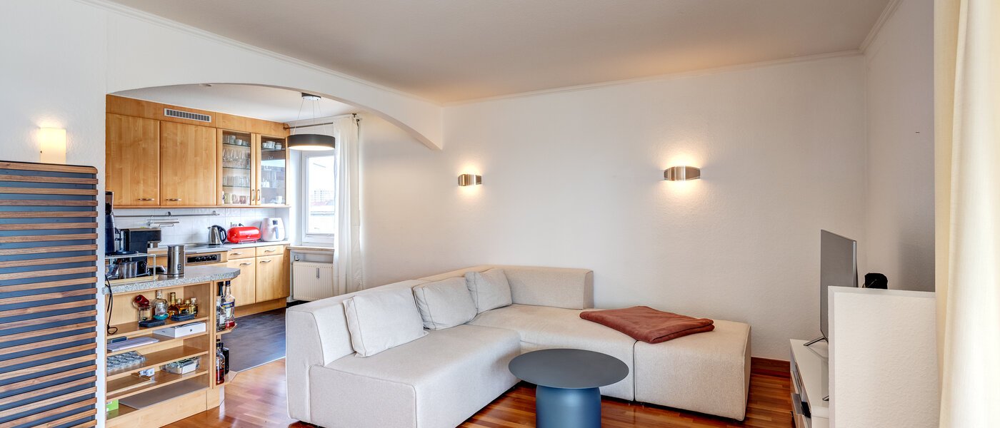 apartment München Schwabing 03 living area 7020