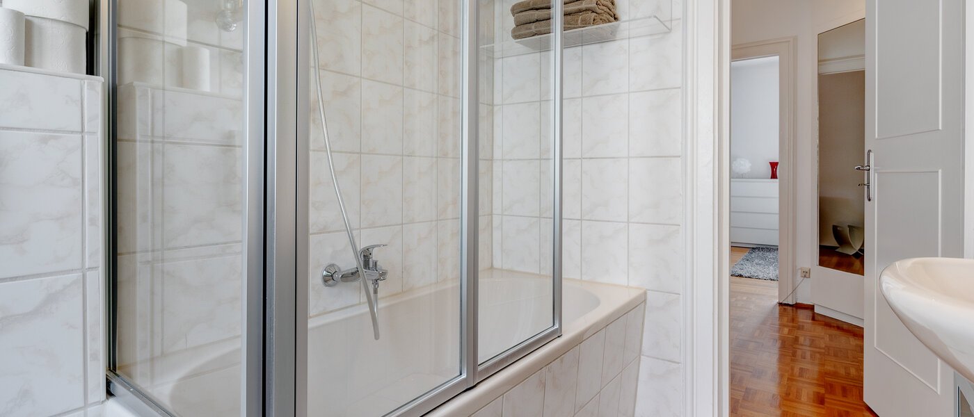 apartment München Schwabing 02 bathroom 7034