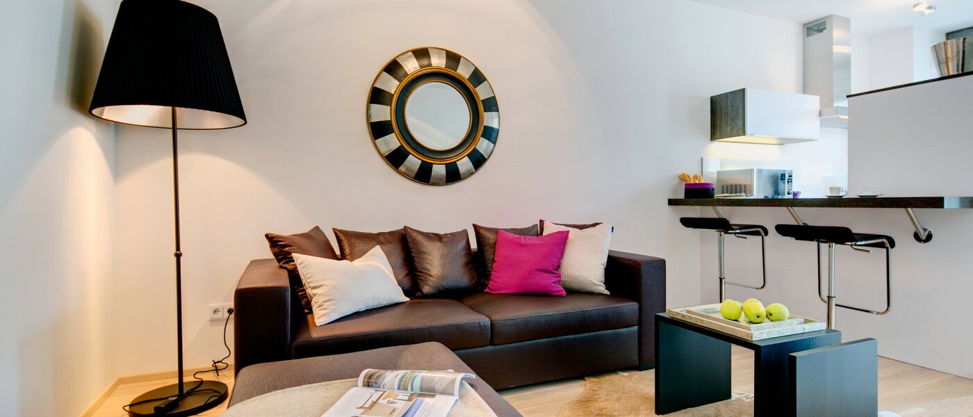 apartment München Maxvorstadt 03 living room 7037