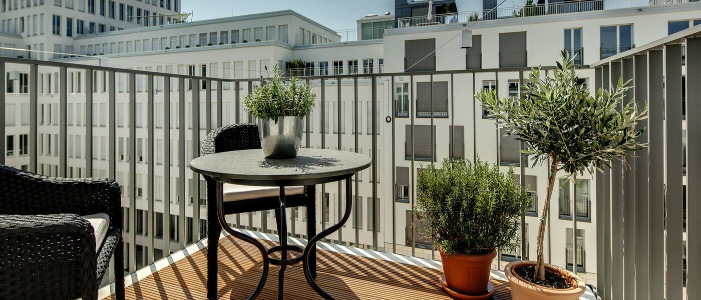 apartment München Maxvorstadt 01 balcony 7037