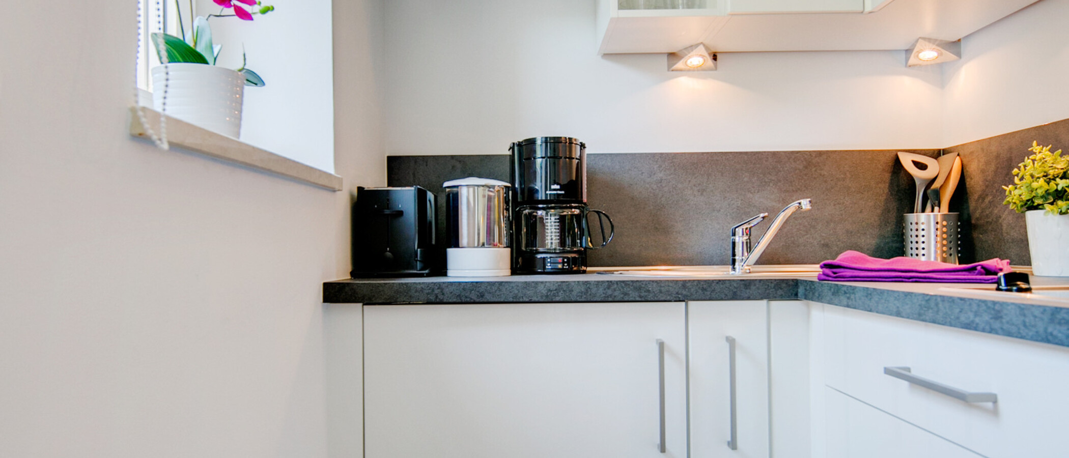 studio München Bogenhausen 01 kitchen 7047