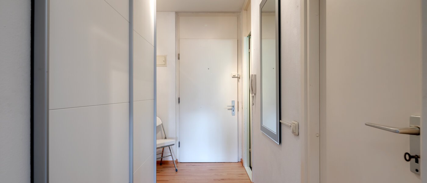 apartment München Schwabing 03 hall 7050