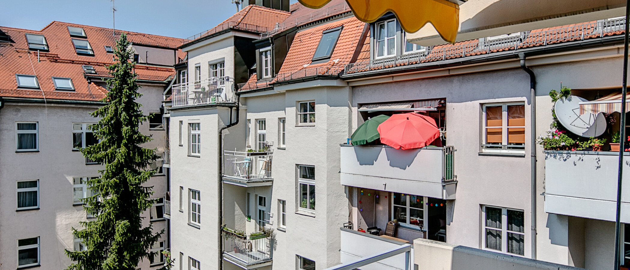 studio München Ludwigsvorstadt 04 balcony 7070