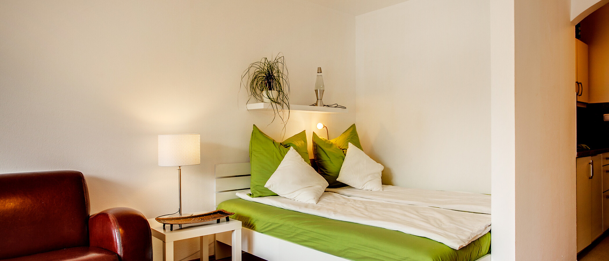 apartment München Arabellapark 03 living room 7076