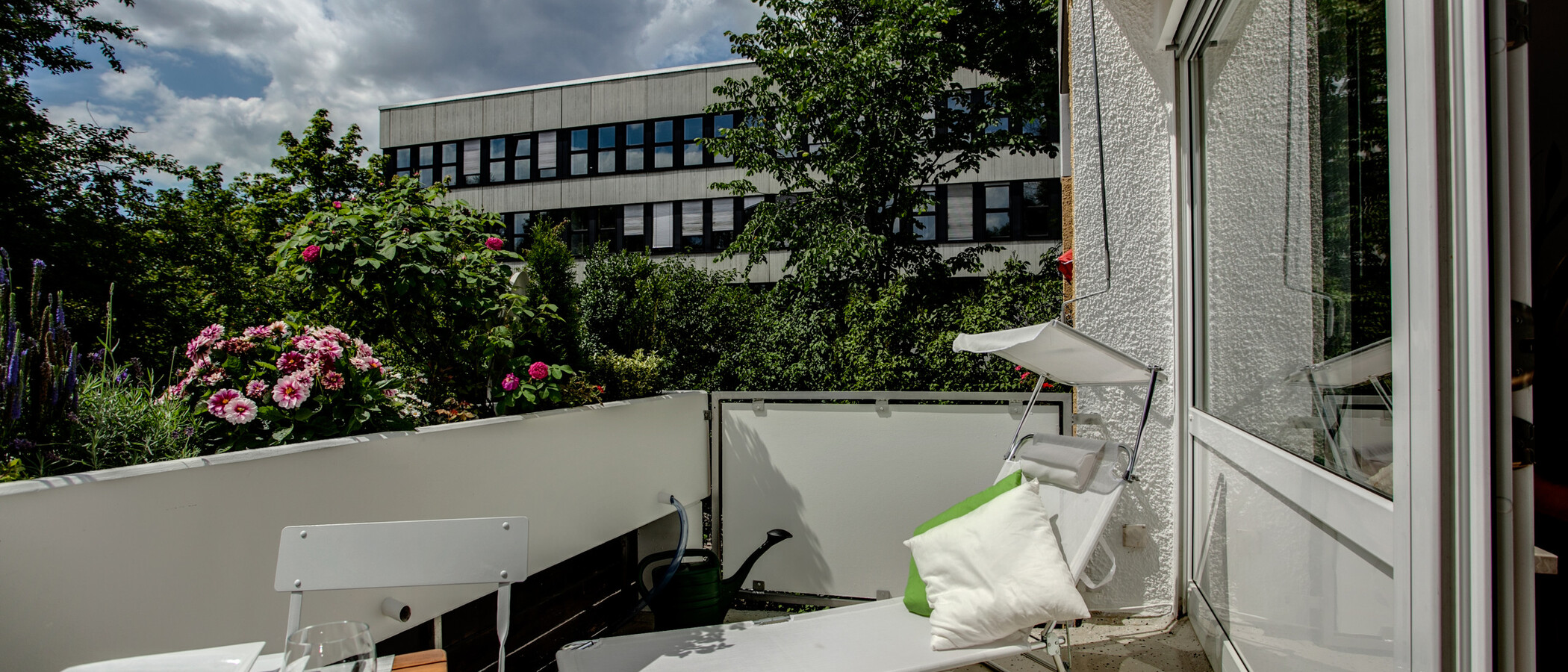 apartment München Arabellapark 03 terrace 7076