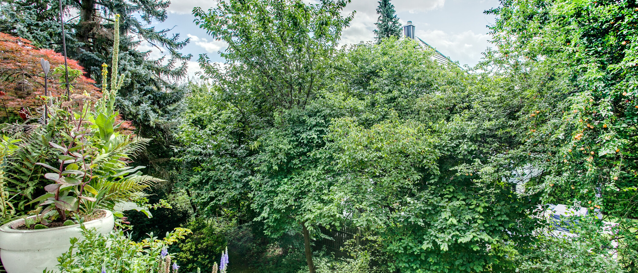 apartment München Arabellapark 01 view 7076