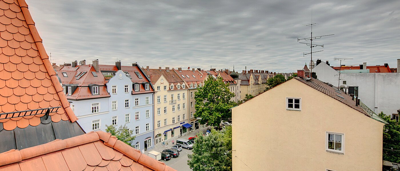 attic apartment München Neuhausen 02 view 7084
