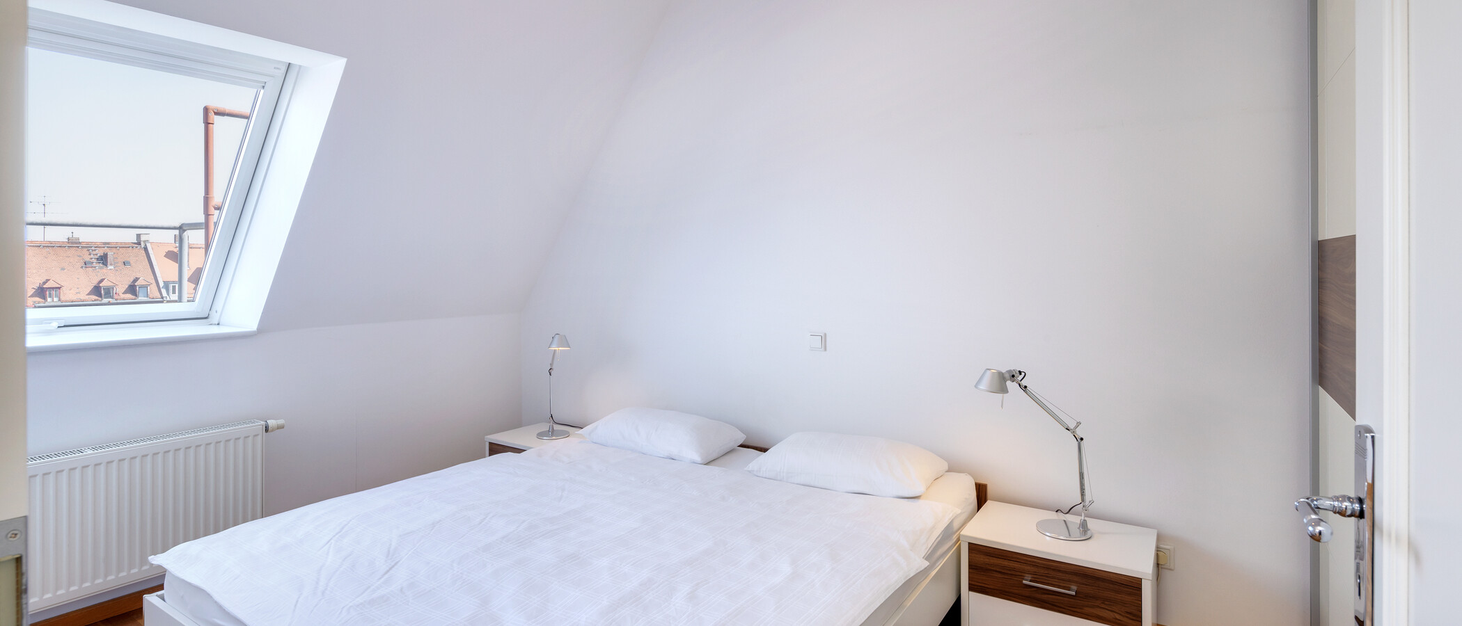 attic apartment München Neuhausen 01 bedroom 7084