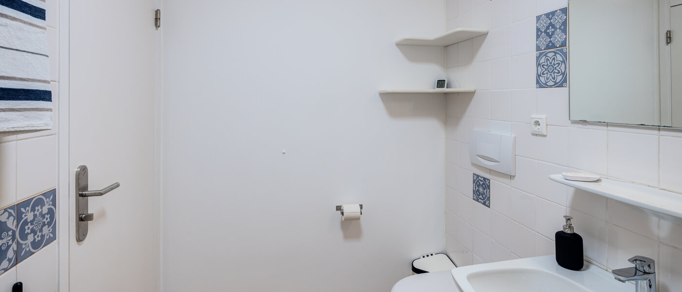 apartment München Mittersendling 03 bathroom 7100