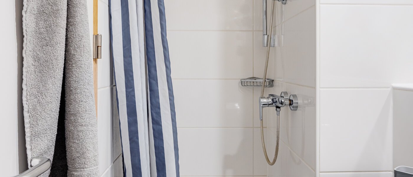 apartment München Maxvorstadt 02 bathroom 7109