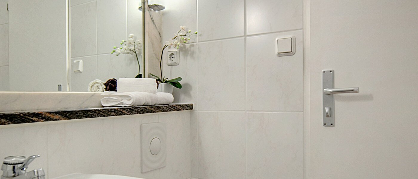 apartment München Neuhausen 04 bathroom 7179