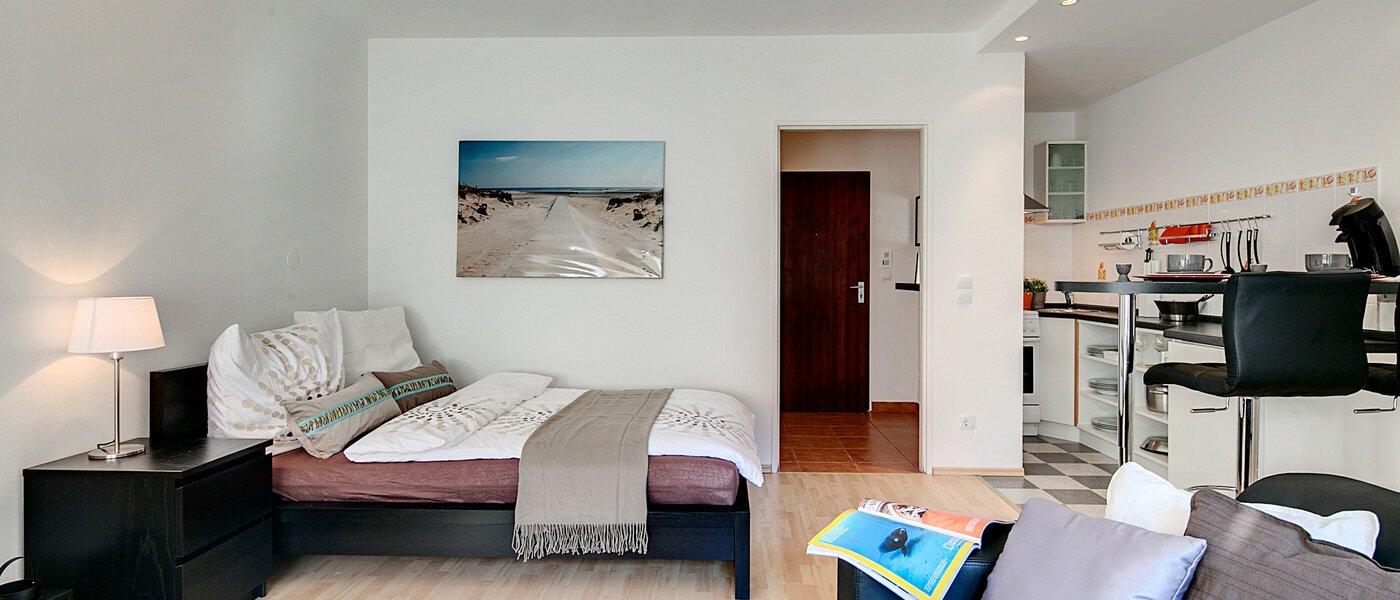 apartment München Neuhausen 01 sleeping area 7179