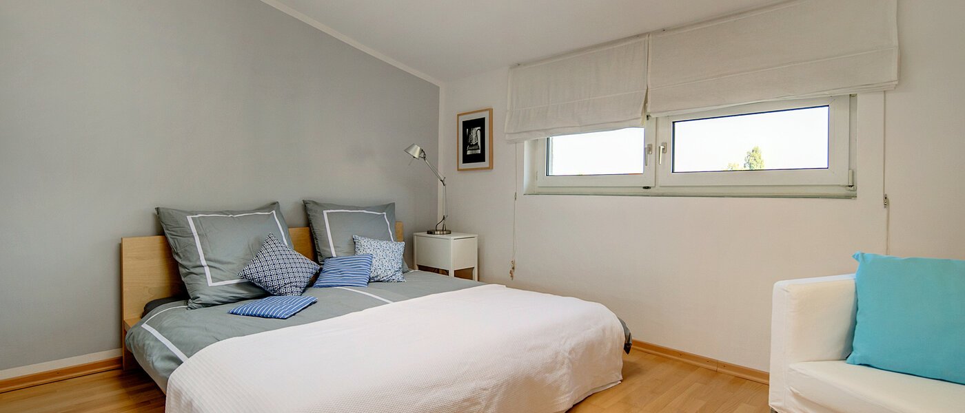 attic apartment München Bogenhausen 01 sleeping area 7185