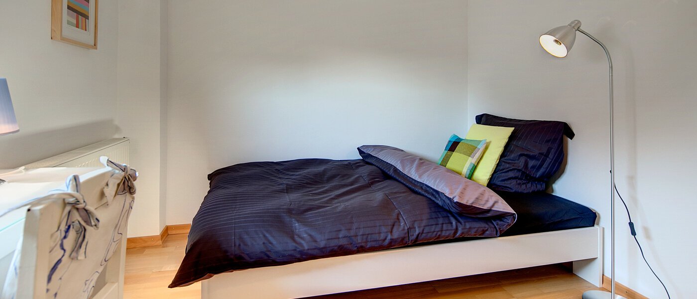 attic apartment München Bogenhausen 01 2. sleeping area 7185