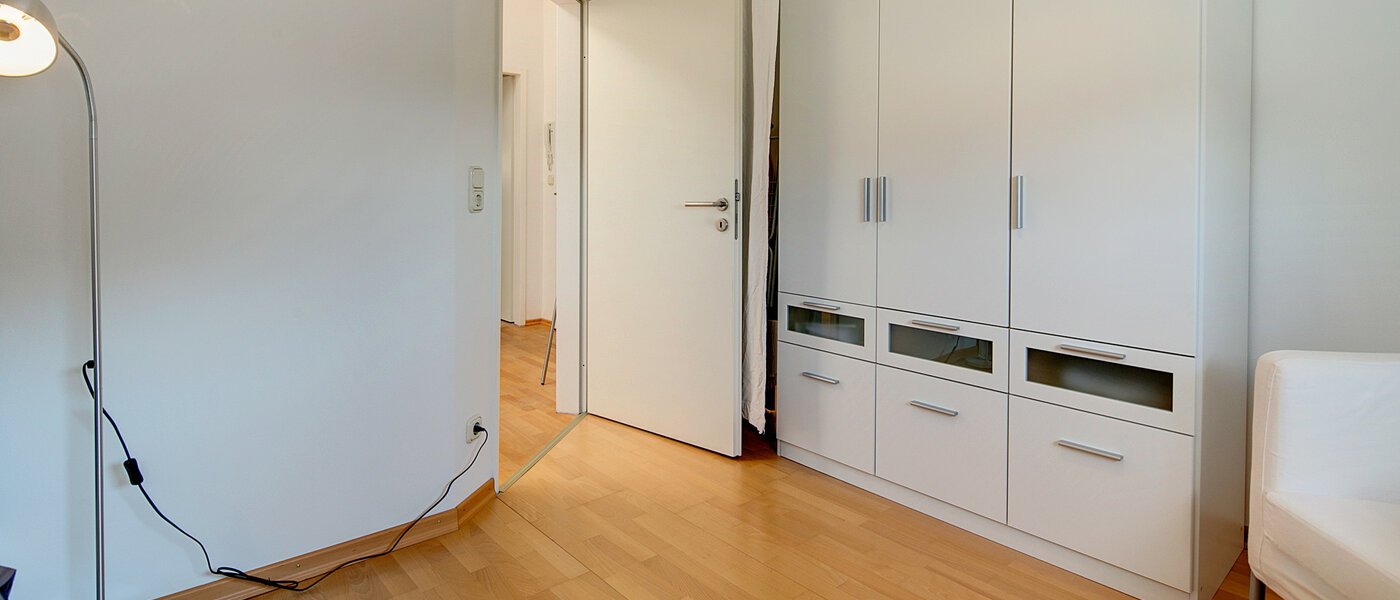 attic apartment München Bogenhausen 04 2. sleeping area 7185