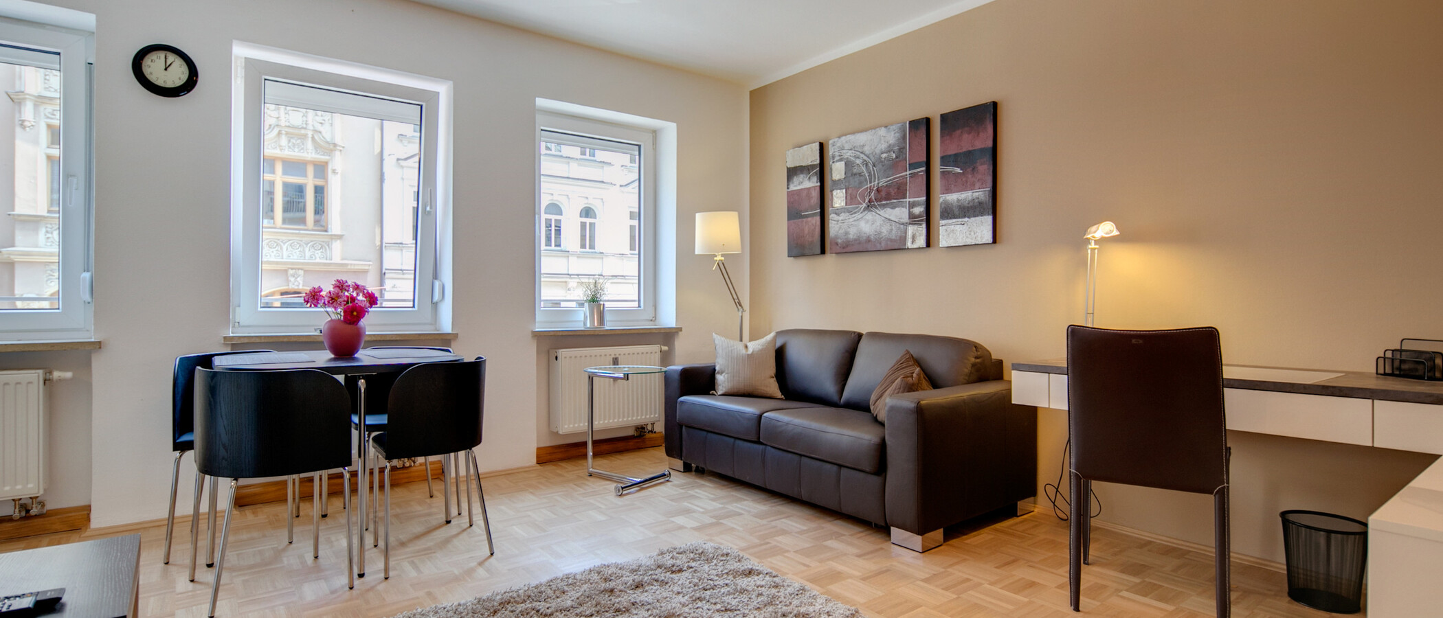 apartment München Maxvorstadt - Westen 01 living room 7187