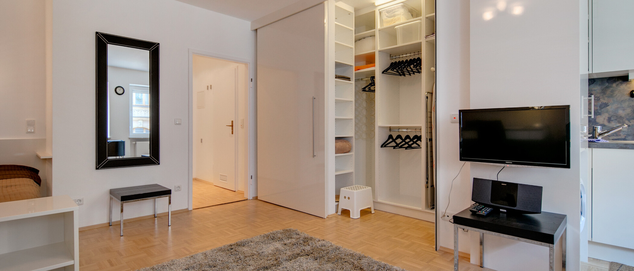 apartment München Maxvorstadt - Westen 03 living room 7187