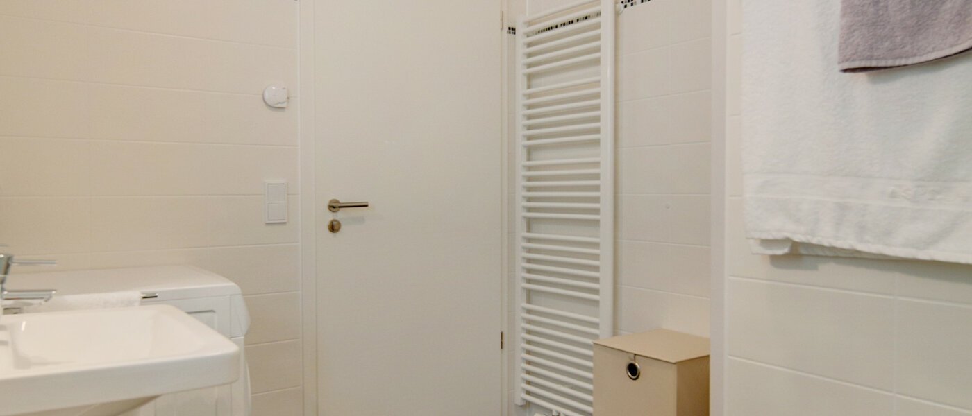 apartment München Maxvorstadt 03 bathroom 7205