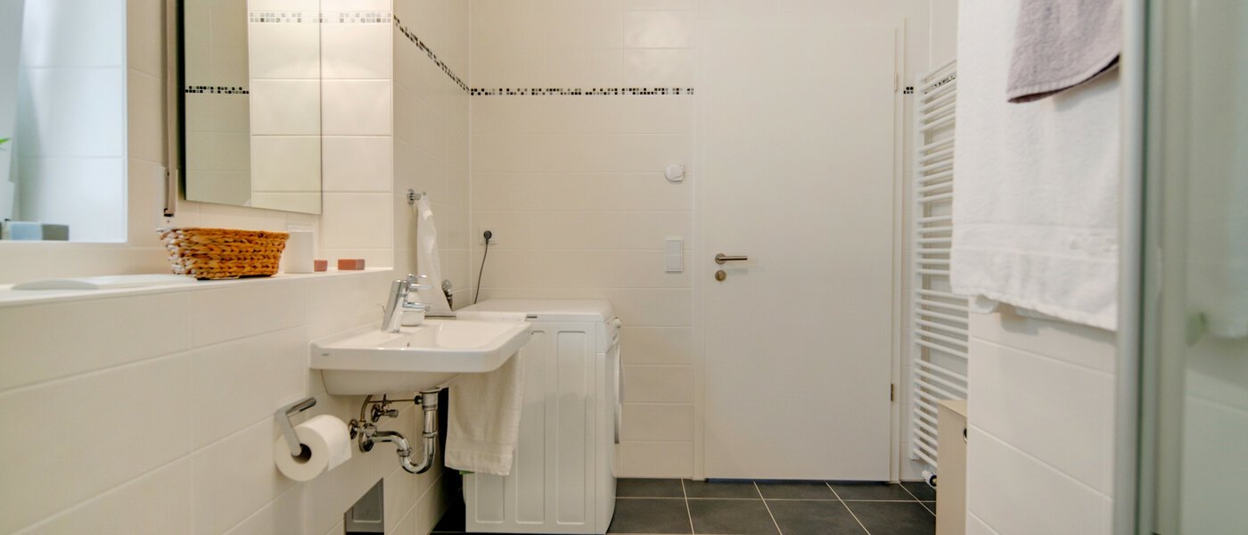 apartment München Maxvorstadt 04 bathroom 7205